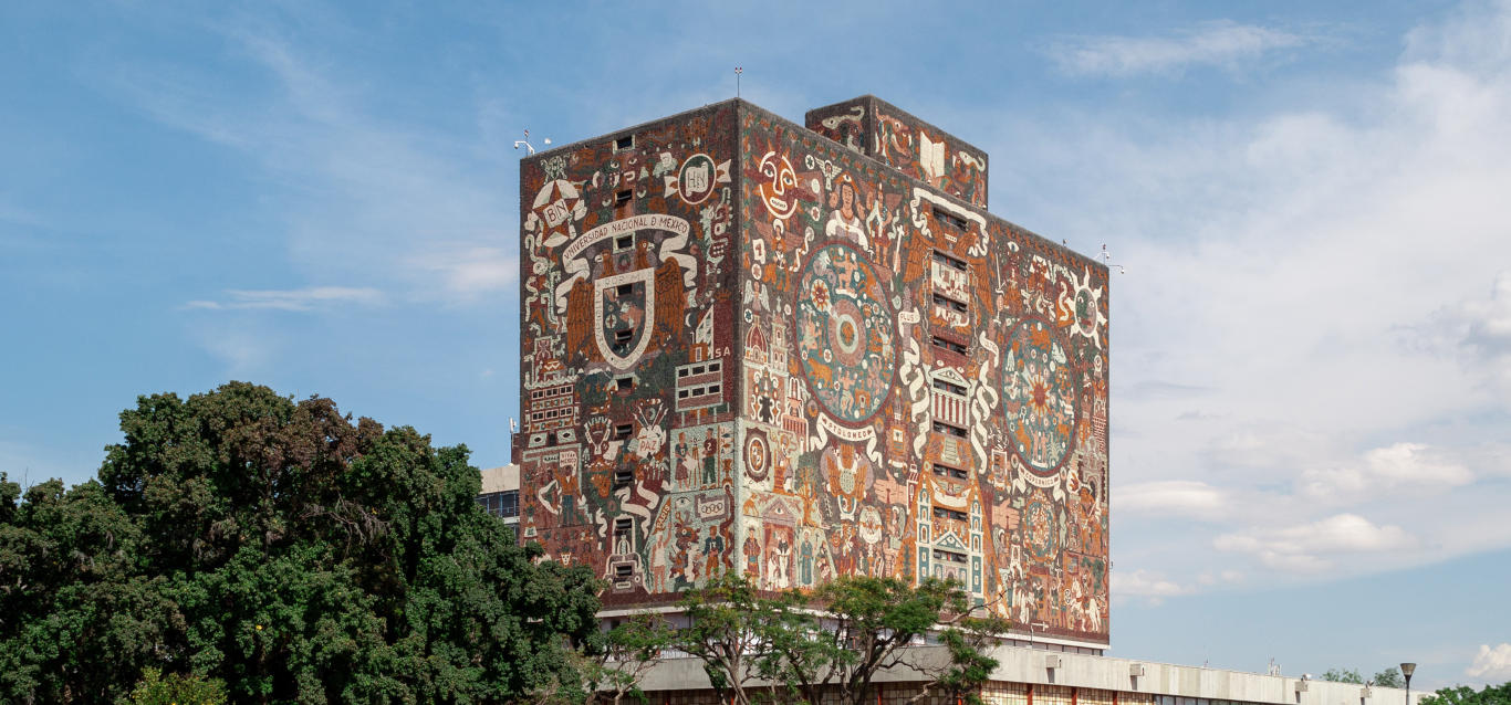Biblioteca Central de Ciudad Universitaria (vista suroeste)